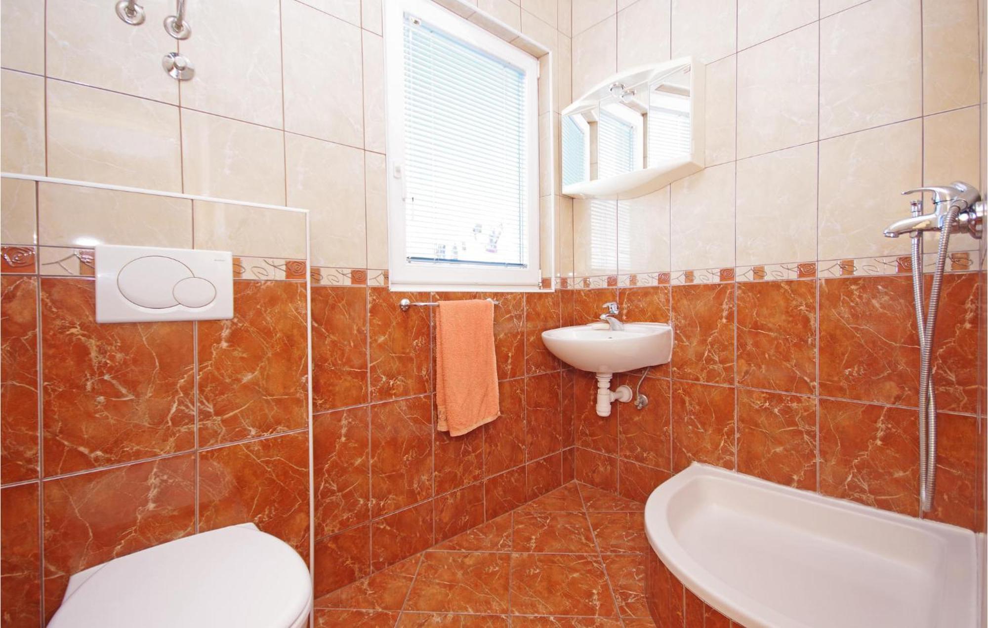 Stunning Apartment In Makarska Luaran gambar