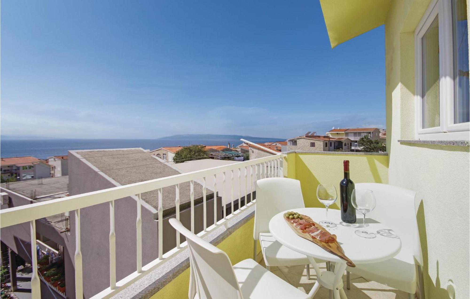 Stunning Apartment In Makarska Luaran gambar